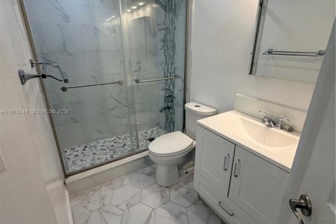 Снять в аренду виллу или дом в Майами, Флорида 3 спальни, 146.6м2, № 2041089 - фото 14