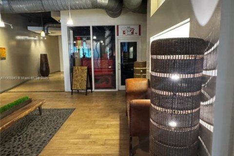 Снять в аренду кондоминиум в Майами, Флорида 2 спальни, 93.83м2, № 1954787 - фото 27