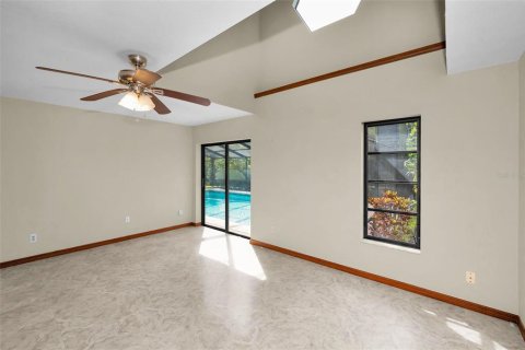 Villa ou maison à vendre à Palm Harbor, Floride: 4 chambres, 191.38 m2 № 1905704 - photo 28