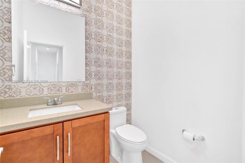 House in Lehigh Acres, Florida 3 bedrooms № 2003172 - photo 21