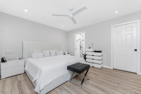 Casa en venta en Port Charlotte, Florida, 4 dormitorios, 305.18 m2 № 2177247 - foto 23