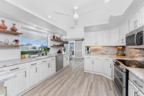 Casa en venta en Port Charlotte, Florida, 4 dormitorios, 305.18 m2 № 2177247 - foto 11