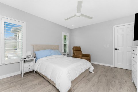 Casa en venta en Port Charlotte, Florida, 4 dormitorios, 305.18 m2 № 2177247 - foto 25