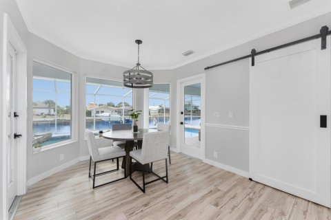 Casa en venta en Port Charlotte, Florida, 4 dormitorios, 305.18 m2 № 2177247 - foto 13