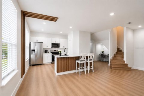 Adosado en venta en Orlando, Florida, 3 dormitorios, 149.94 m2 № 2234522 - foto 2