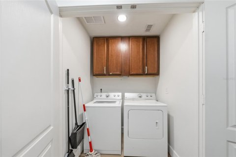 Adosado en venta en Orlando, Florida, 3 dormitorios, 149.94 m2 № 2234522 - foto 15