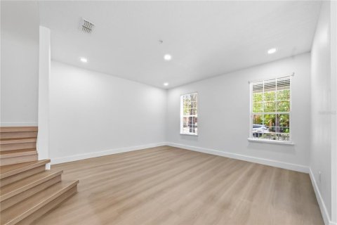 Adosado en venta en Orlando, Florida, 3 dormitorios, 149.94 m2 № 2234522 - foto 4