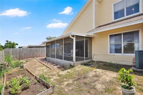 Townhouse in Orlando, Florida 3 bedrooms, 158.31 sq.m. № 2221463 - photo 24