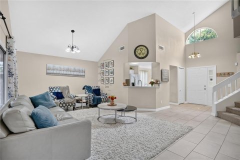Townhouse in Orlando, Florida 3 bedrooms, 158.31 sq.m. № 2221463 - photo 10