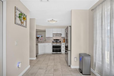 Townhouse in Orlando, Florida 3 bedrooms, 158.31 sq.m. № 2221463 - photo 6