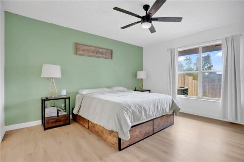 Townhouse in Orlando, Florida 3 bedrooms, 158.31 sq.m. № 2221463 - photo 12