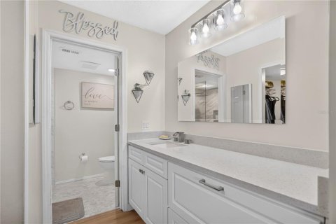 Townhouse in Orlando, Florida 3 bedrooms, 158.31 sq.m. № 2221463 - photo 14