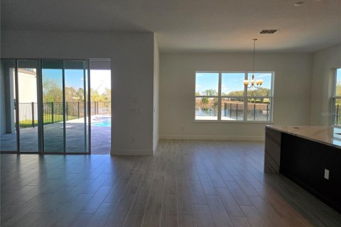House in Winter Garden, Florida 6 bedrooms, 385.73 sq.m. № 1717728 - photo 13
