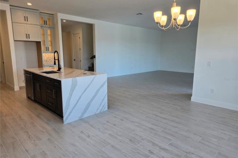 House in Winter Garden, Florida 6 bedrooms, 385.73 sq.m. № 1717728 - photo 22