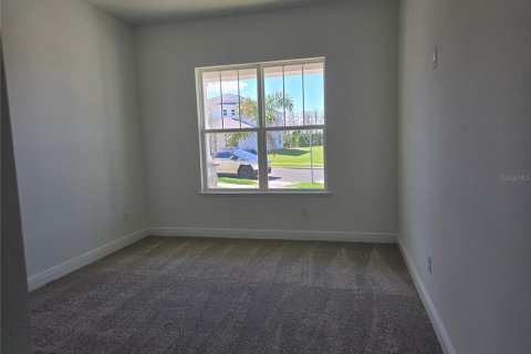 House in Winter Garden, Florida 6 bedrooms, 385.73 sq.m. № 1717728 - photo 5