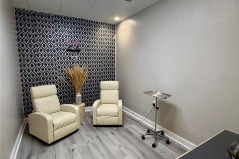 Propiedad comercial en venta en Tampa, Florida, 183.76 m2 № 2148986 - foto 8