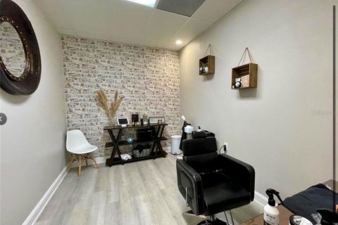 Propiedad comercial en venta en Tampa, Florida, 183.76 m2 № 2148986 - foto 12