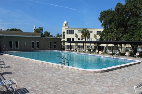 Condo in Clearwater, Florida, 2 bedrooms  № 2214597 - photo 29