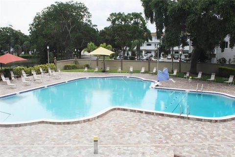 Condo in Clearwater, Florida, 2 bedrooms  № 2214597 - photo 28