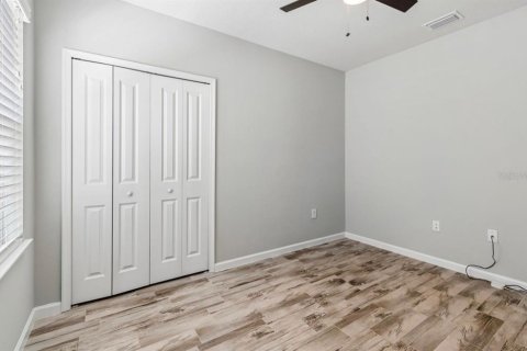 House in Land O' Lakes, Florida 3 bedrooms, 142.7 sq.m. № 2110226 - photo 13