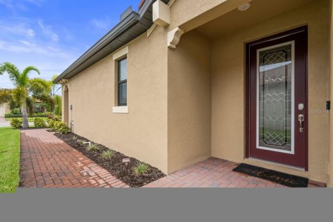 House in Bradenton, Florida 2 bedrooms, 177.26 sq.m. № 1612901 - photo 6