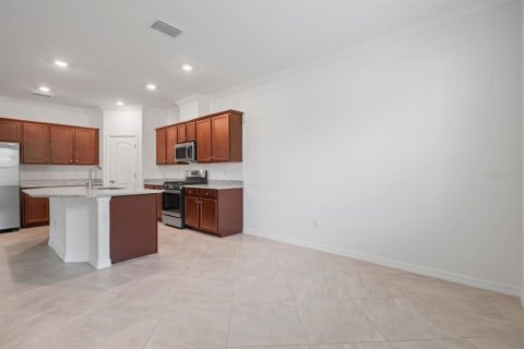 House in Bradenton, Florida 2 bedrooms, 177.26 sq.m. № 1612901 - photo 12