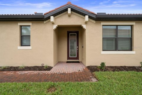 House in Bradenton, Florida 2 bedrooms, 177.26 sq.m. № 1612901 - photo 5