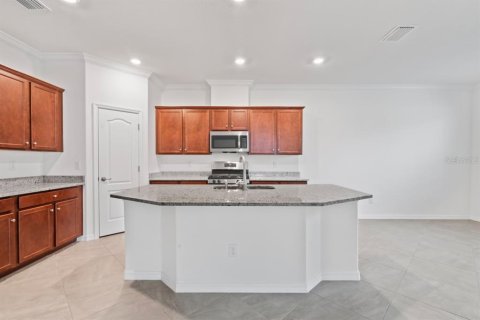 House in Bradenton, Florida 2 bedrooms, 177.26 sq.m. № 1612901 - photo 14