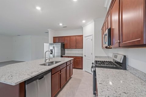 House in Bradenton, Florida 2 bedrooms, 177.26 sq.m. № 1612901 - photo 17