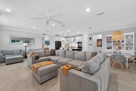 House in Land O' Lakes, Florida 3 bedrooms, 209.87 sq.m. № 1901838 - photo 24
