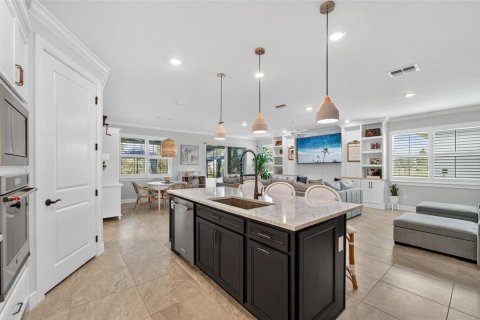 House in Land O' Lakes, Florida 3 bedrooms, 209.87 sq.m. № 1901838 - photo 14