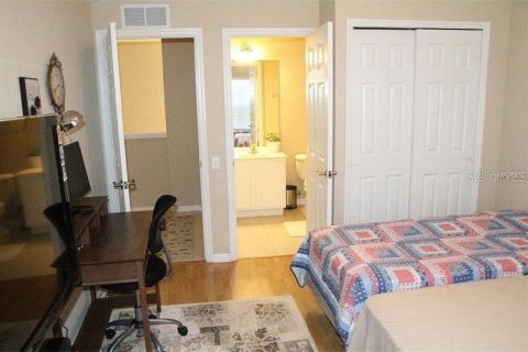 Condo in Orlando, Florida, 3 bedrooms  № 1616054 - photo 13