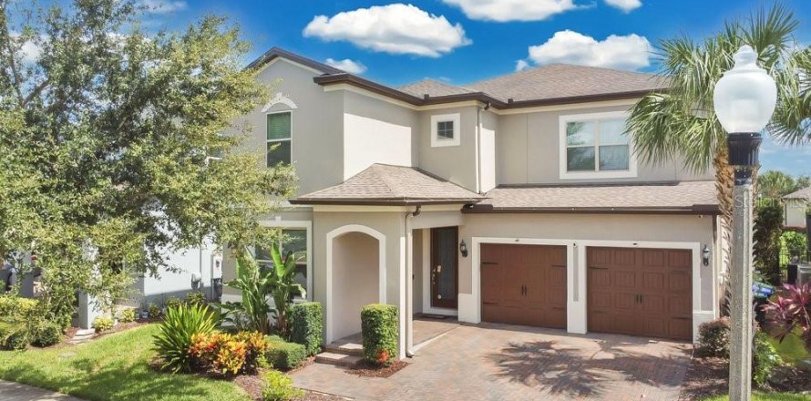 House in Winter Garden, Florida 4 bedrooms, 282.42 sq.m. № 1916297