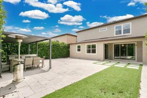 House in Winter Garden, Florida 4 bedrooms, 282.42 sq.m. № 1916297 - photo 7