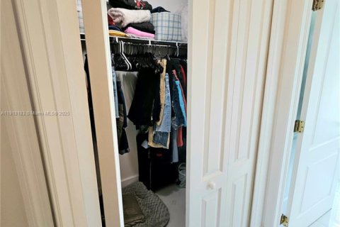 Купить виллу или дом в Лихай-Эйкерс, Флорида 3 спальни, 118.36м2, № 1972669 - фото 19