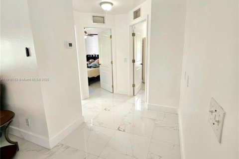 Купить виллу или дом в Лихай-Эйкерс, Флорида 3 спальни, 118.36м2, № 1972669 - фото 21