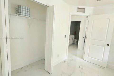 Купить виллу или дом в Лихай-Эйкерс, Флорида 3 спальни, 118.36м2, № 1972669 - фото 28