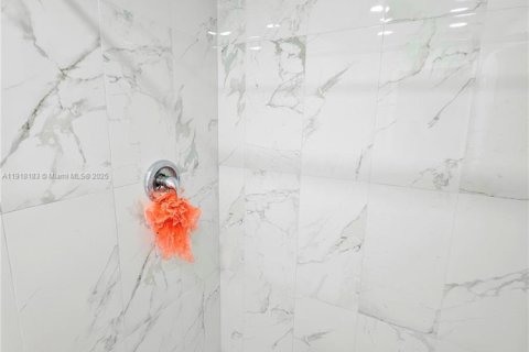 Купить виллу или дом в Лихай-Эйкерс, Флорида 3 спальни, 118.36м2, № 1972669 - фото 23