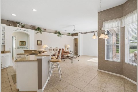 Casa en venta en Davenport, Florida, 4 dormitorios, 219.9 m2 № 2199576 - foto 15