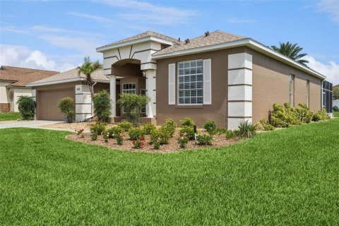 Casa en venta en Davenport, Florida, 4 dormitorios, 219.9 m2 № 2199576 - foto 4