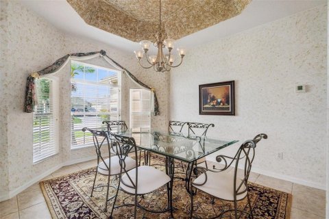 Casa en venta en Davenport, Florida, 4 dormitorios, 219.9 m2 № 2199576 - foto 6