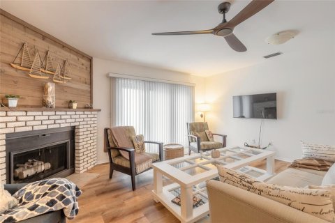 Villa ou maison à louer à New Smyrna Beach, Floride: 3 chambres, 163.14 m2 № 1406962 - photo 13