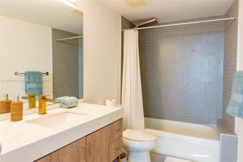 Copropriété à louer à Miami, Floride: 2 chambres, 97.36 m2 № 1984882 - photo 20