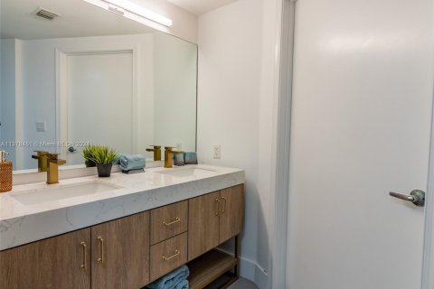 Copropriété à louer à Miami, Floride: 2 chambres, 97.36 m2 № 1984882 - photo 27