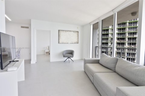 Copropriété à louer à Miami, Floride: 2 chambres, 97.36 m2 № 1984882 - photo 13