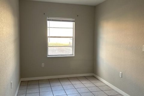 Copropriété à louer à Tampa, Floride: 3 chambres, 109.9 m2 № 2376768 - photo 4