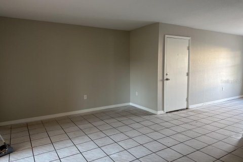 Copropriété à louer à Tampa, Floride: 3 chambres, 109.9 m2 № 2376768 - photo 8
