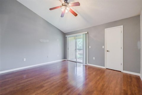 Condo in Tampa, Florida, 2 bedrooms № 2211587 - photo 28
