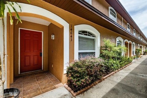 Condo in Tampa, Florida, 2 bedrooms № 2211587