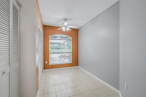 Condo in Tampa, Florida, 2 bedrooms № 2211587 - photo 10
